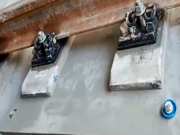 铁路墩子修复现场